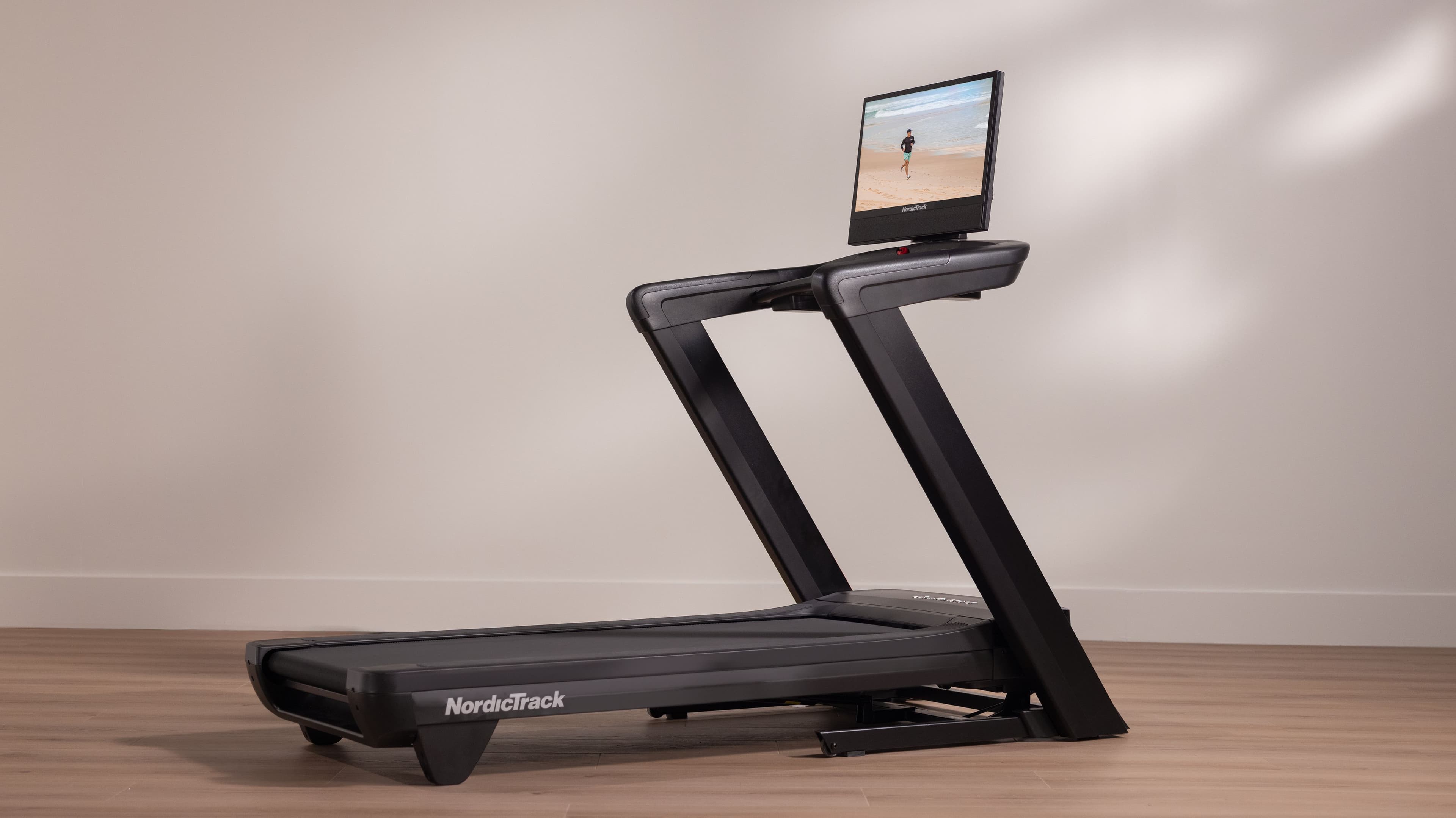 See how the NordicTrack Commercial 2450 pairs with iFIT trainer-led workouts, so your training responds to the content on screen in real time.