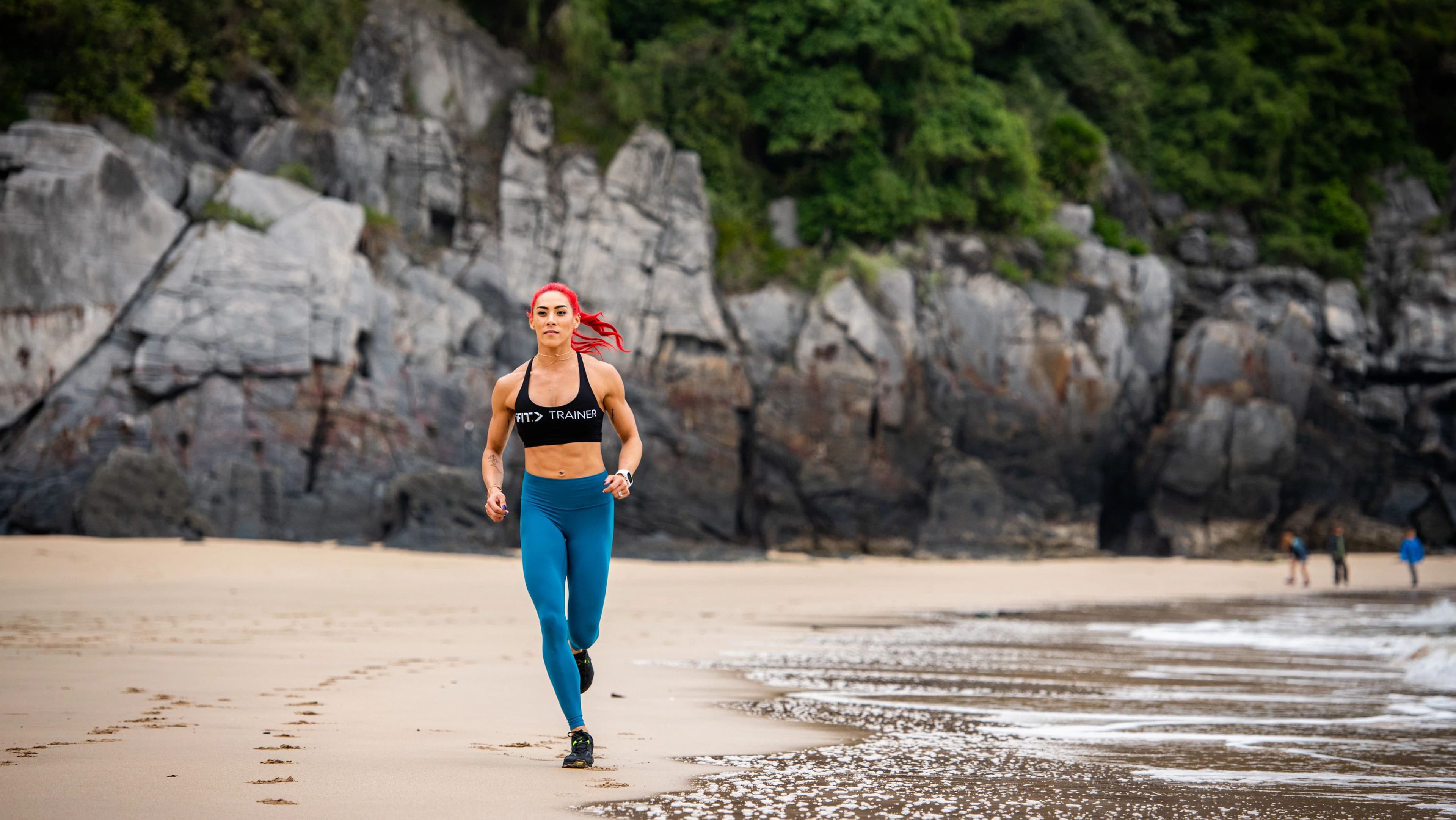 Boost VO2 max with immersive iFIT outdoor runs. Train with expert coaches while maintaining the intensity needed for cardiovascular improvement.